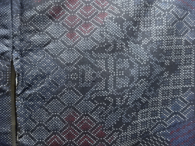 JAPANESE KIMONO / ANTIQUE TORTOISESHELL-PATTERNED CLASSICAL DESIGN WOV